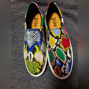 Bras Faux Leather Snake Skin Sneakers - 9.5